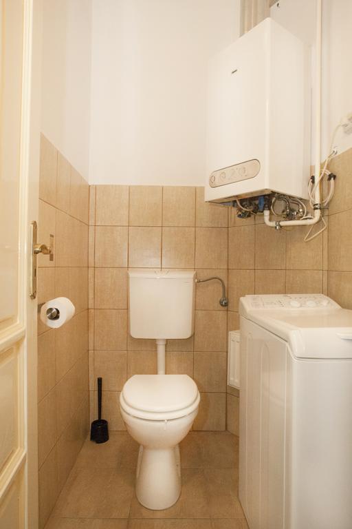 Carolyn Apartman In The Old City Budapeste Exterior foto